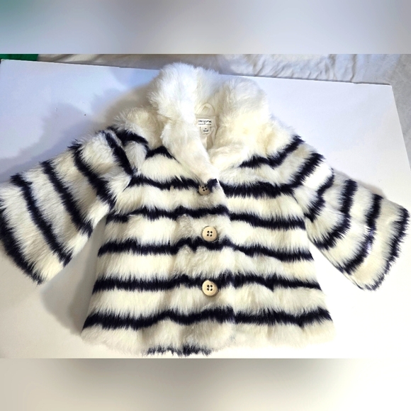Janie and Jack Other - Juno valentine janie & jack black white faux fur coat jacket sz 2T 2